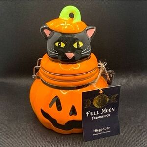 NWT. Full Moon Ceramic Black Cat Jack O' Latern Halloween Hinged Ceramic Jar